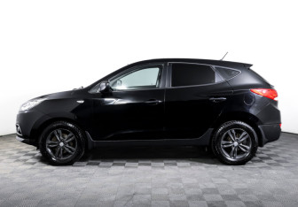 Подержанный автомобиль Hyundai ix35 2013 года (8 фото)