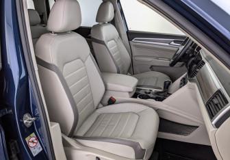 Подержанный автомобиль Volkswagen Teramont 2021 года (24 фото)