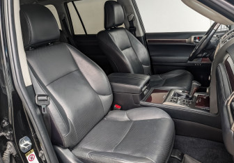 Подержанный автомобиль Lexus GX 2018 года (23 фото)