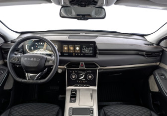 Подержанный автомобиль Exeed TXL 2023 года (14 фото)