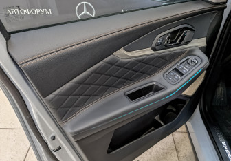 Подержанный автомобиль Exeed TXL 2023 года (19 фото)