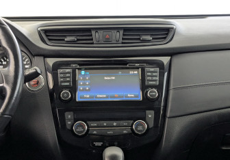 Подержанный автомобиль Nissan X-Trail 2019 года (27 фото)