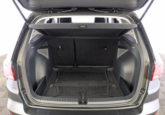 Подержанный автомобиль Jetta VS7 2023 года (10 фото)