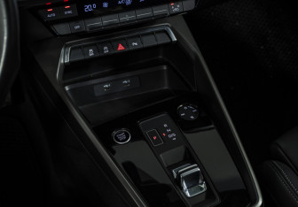 Подержанный автомобиль Audi A3 Sedan 2021 года (15 фото)