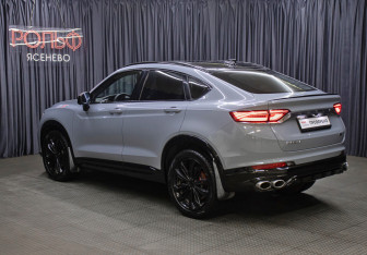 Подержанный автомобиль Geely Tugella 2023 года (7 фото)