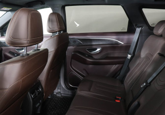 Подержанный автомобиль Jetour X90 Plus 2023 года (12 фото)