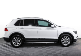 Подержанный автомобиль Volkswagen Tiguan 2018 года (4 фото)