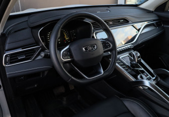 Подержанный автомобиль Belgee X70 2025 года (13 фото)