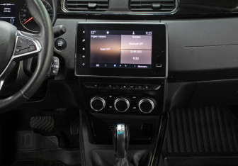 Подержанный автомобиль Renault Arkana 2020 года (15 фото)