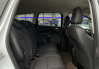 Подержанный автомобиль Ford Kuga 2018 года (23 фото)