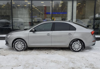 Подержанный автомобиль Skoda Rapid Liftback 2020 года (5 фото)