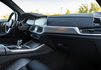 Подержанный автомобиль BMW X5 2022 года (19 фото)