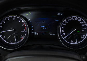 Подержанный автомобиль Toyota Camry Sedan 2020 года (13 фото)