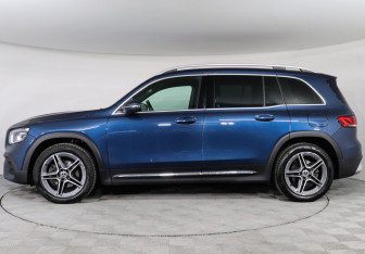 Подержанный автомобиль Mercedes-Benz GLB 2020 года (8 фото)