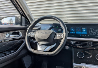 Подержанный автомобиль Exeed VX 2023 года (26 фото)