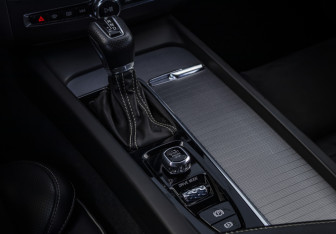 Подержанный автомобиль Volvo XC60 2018 года (21 фото)