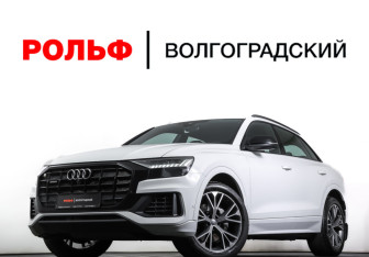 Подержанный автомобиль Audi Q8 2019 года (31 фото)