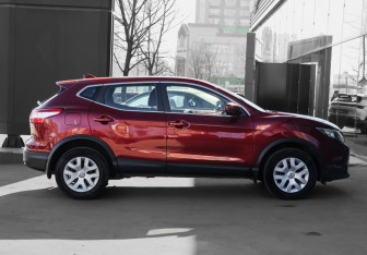 Подержанный автомобиль Nissan Qashqai 2017 года (4 фото)