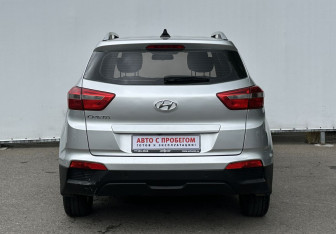 Подержанный автомобиль Hyundai Creta 2018 года (6 фото)