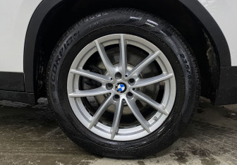 Подержанный автомобиль BMW X4 2019 года (9 фото)