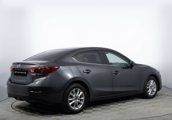 Подержанный автомобиль Mazda 3 Sedan 2016 года (5 фото)