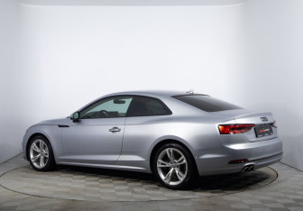 Подержанный автомобиль Audi A5 Coupe 2017 года (7 фото)
