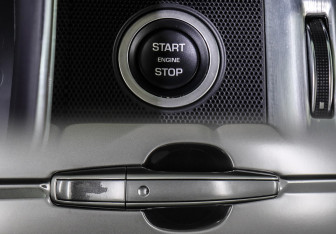 Подержанный автомобиль Land Rover Range Rover 2020 года (31 фото)