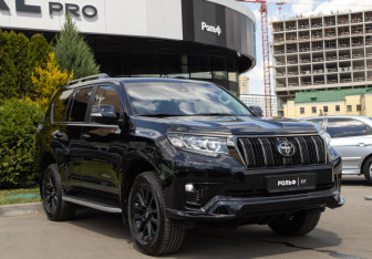 Подержанный автомобиль Toyota Land Cruiser Prado 2021 года (2 фото)