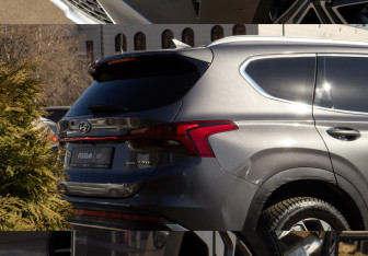 Подержанный автомобиль Hyundai Santa Fe 2021 года (26 фото)