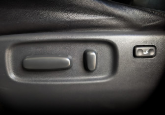 Подержанный автомобиль Toyota RAV4 2011 года (21 фото)
