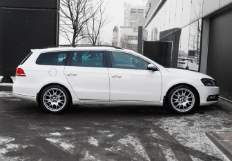 Подержанный автомобиль Volkswagen Passat Wagon 2013 года (4 фото)