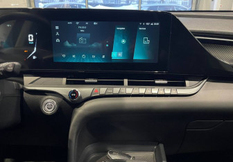 Подержанный автомобиль FAW Bestune T55 2023 года (16 фото)