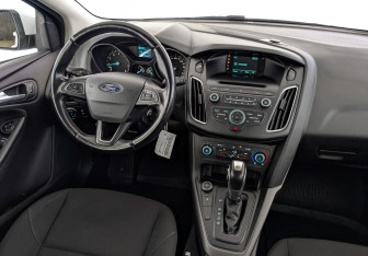 Подержанный автомобиль Ford Focus Hatchback 2017 года (29 фото)