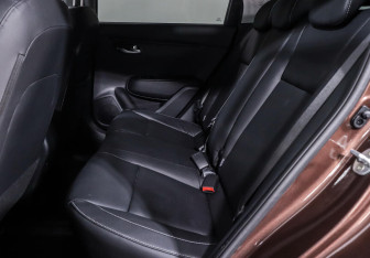 Подержанный автомобиль Kia Rio Sedan 2022 года (16 фото)