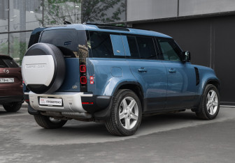 Подержанный автомобиль Land Rover Defender Suv 2020 года (4 фото)