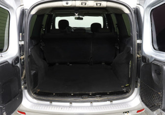 Подержанный автомобиль LADA (ВАЗ) Largus Wagon 2014 года (14 фото)