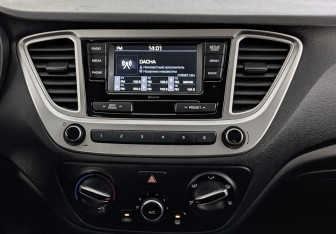 Подержанный автомобиль Hyundai Solaris Sedan 2021 года (17 фото)