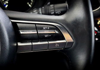 Подержанный автомобиль Mazda 3 Hatchback 2019 года (30 фото)