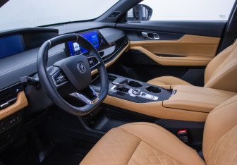 Подержанный автомобиль Changan UNI-K 2024 года (10 фото)