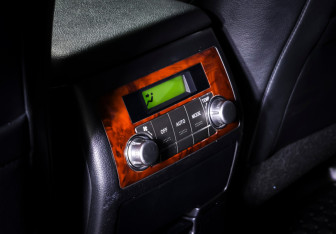 Подержанный автомобиль Toyota Highlander 2011 года (13 фото)