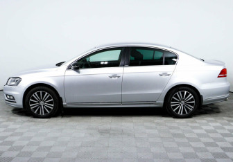 Подержанный автомобиль Volkswagen Passat Sedan 2014 года (3 фото)