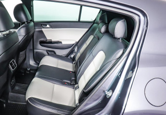 Подержанный автомобиль Kia Sportage 2016 года (20 фото)