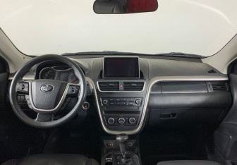 Подержанный автомобиль FAW Besturn X80 2019 года (9 фото)