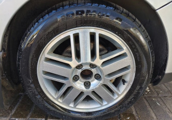 Подержанный автомобиль Ford Focus Hatchback 2007 года (13 фото)