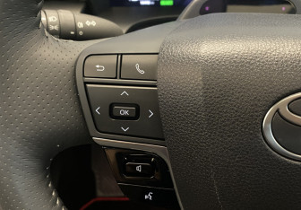 Подержанный автомобиль Toyota Camry Sedan 2024 года (21 фото)