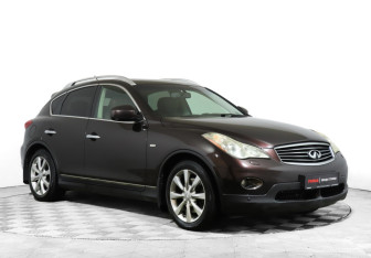 Подержанный автомобиль Infiniti EX 2008 года (3 фото)