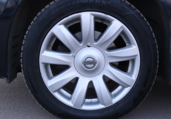 Подержанный автомобиль Nissan Teana 2008 года (19 фото)