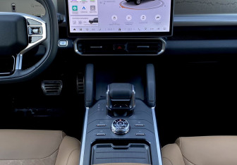 Подержанный автомобиль Jetour T2 2024 года (13 фото)