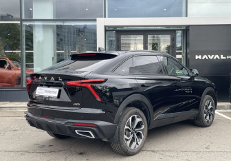Подержанный автомобиль Haval F7x 2025 года (5 фото)