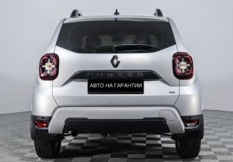 Подержанный автомобиль Renault Duster 2021 года (4 фото)